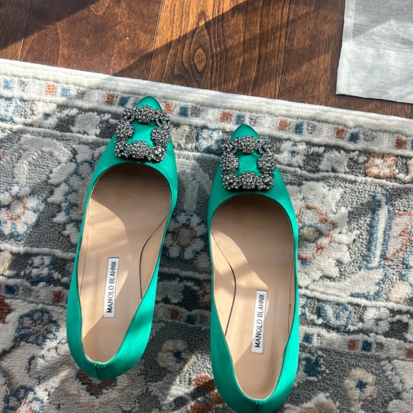 Manolo Blahnik Hengisi - Picture 3 of 3